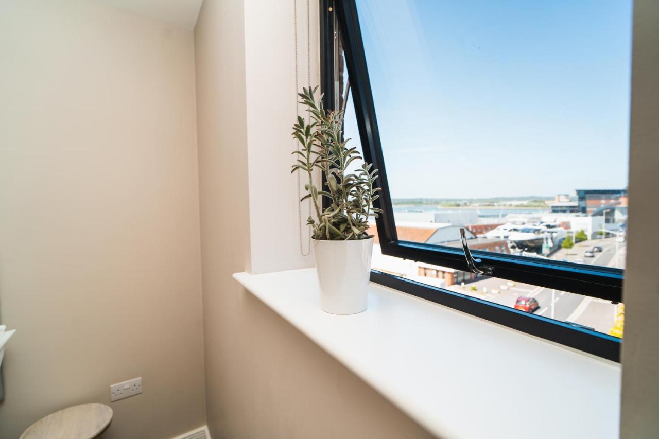 Ferienwohnung Penthouse - Harbour Views Poole Exterior foto